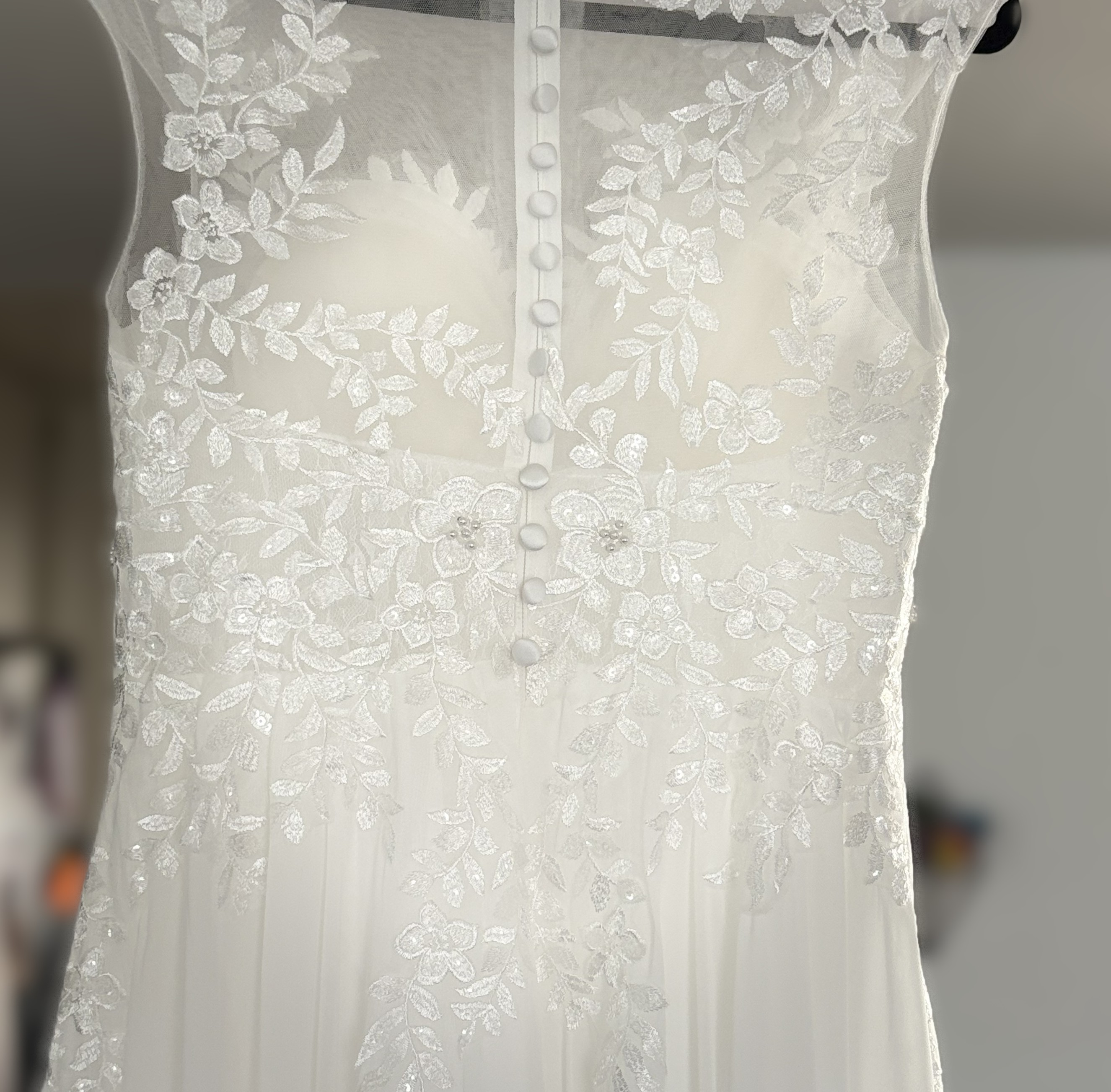 Romantic Illusion Lace & Chiffon Wedding Dress with Thigh Slit (Size S/4/6) - Attire rental - in San Diego, CA 