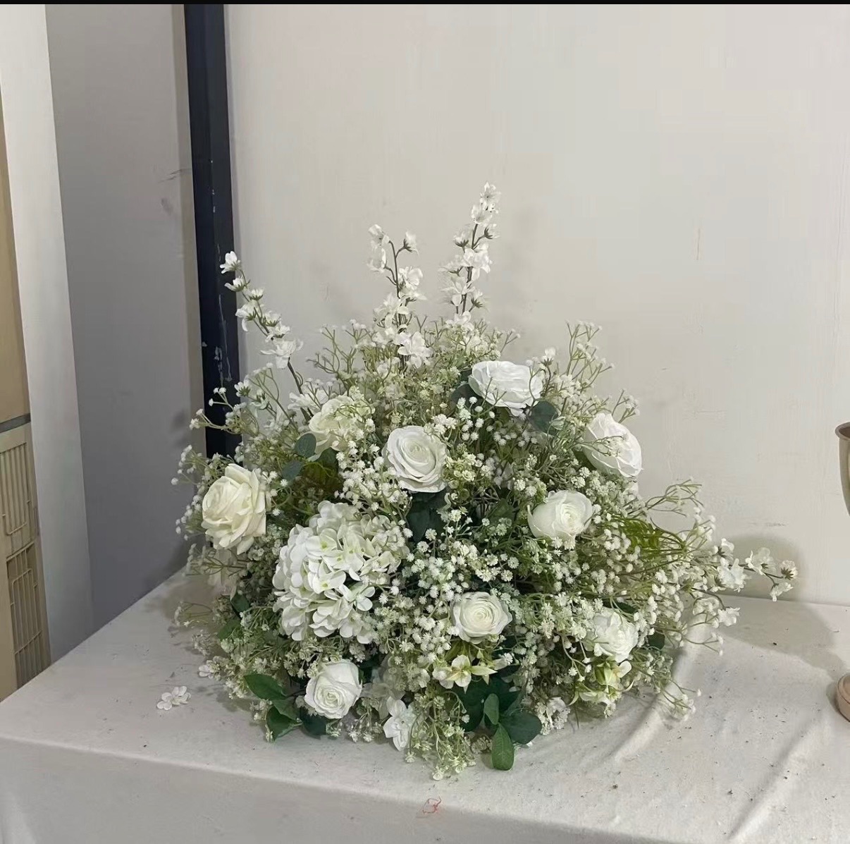 Wedding floor flowers 